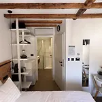 On The Square Apartman *