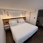 Apartment On The Square *