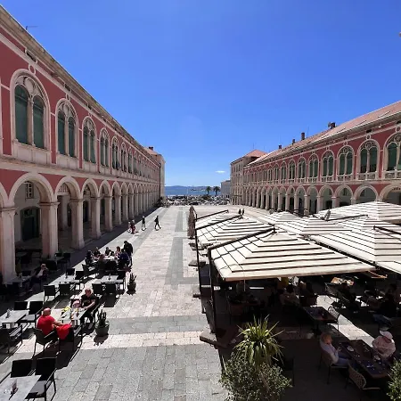 On The Square Apartment Split